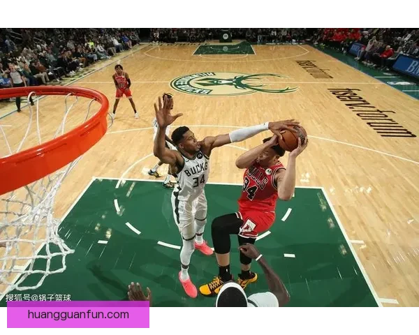 字母哥谈球队管理:边缘球员积极心态助力核心发挥 字母哥谈球队管理:边缘球员积极心态助力核心发挥