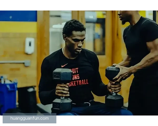 活塞主帅：杜伦进攻端进步惊人 成为球队进攻轴心的核心力量